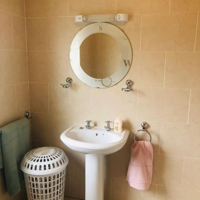 Townhouse Clifden: Located In The Heart Of Connemara Villa Exteriör bild